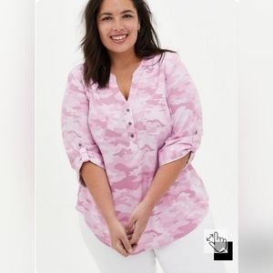 Torrid pink camo 3/4 sleeve shirt NWT size 0X (12W)